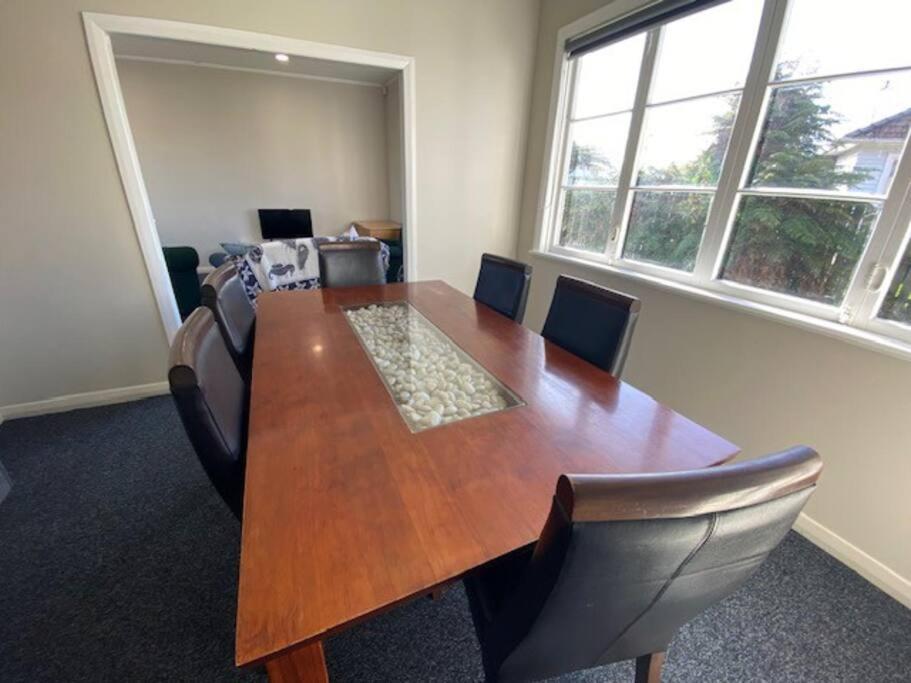Whole House, Amohau St Opposite Trade Central - 3 Bedrooms, Sleeps Up To 6, 5 Beds, Wheel Chair Friendly Rotorua Exterior photo